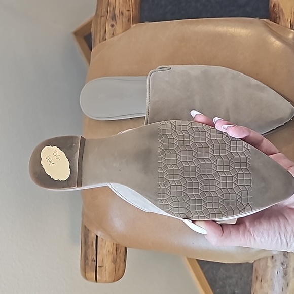 Treasure and Bond Leather upper mule pointed to slide. - Picture 3 of 9